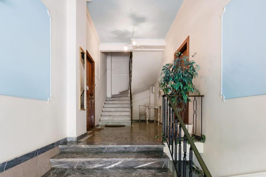 Your "Home Away From Home" - Phillopapou Hill Athen Exterior foto
